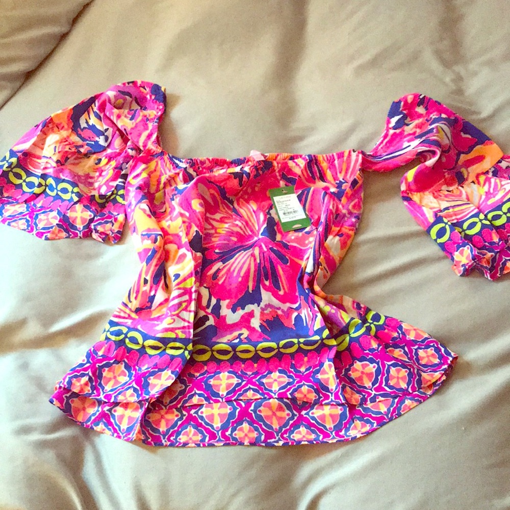 Off the shoulder Lilly Pulitzer silk top